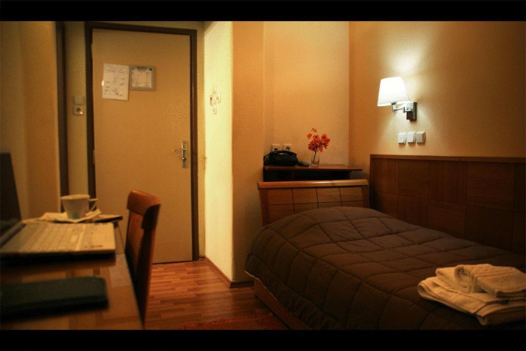 Hotel Lakonia